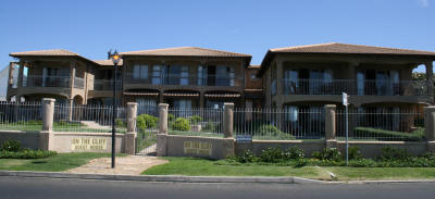 "On the Cliffs" Guest House in Hermanus